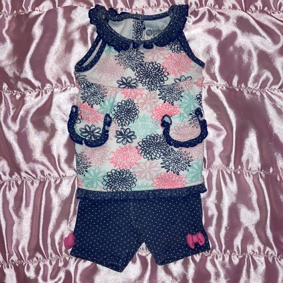 2Piece Set - Picture 2 of 8